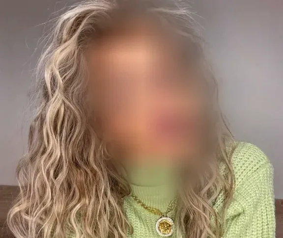 Anne, 35