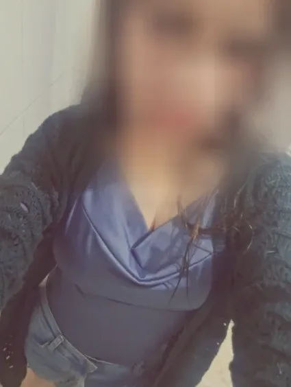 Aya, 33