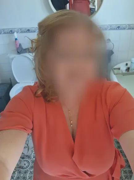 Laura, 38