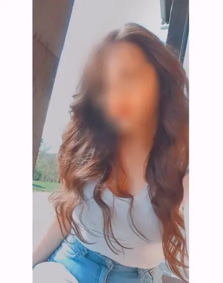 Maja, 24