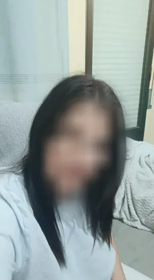 Sara, 39