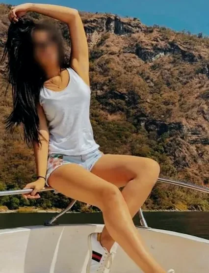 Winnie, 27